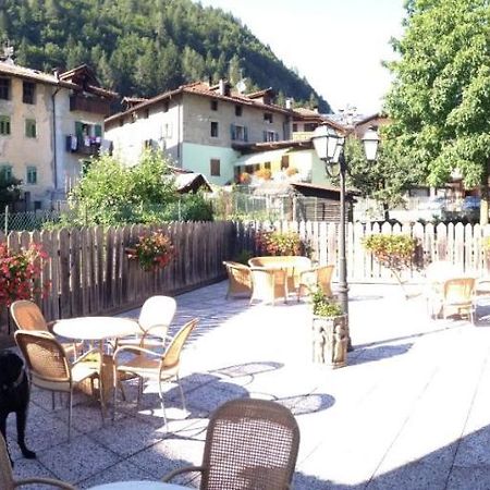 Albergo Garni Cavento 핀졸로 외부 사진
