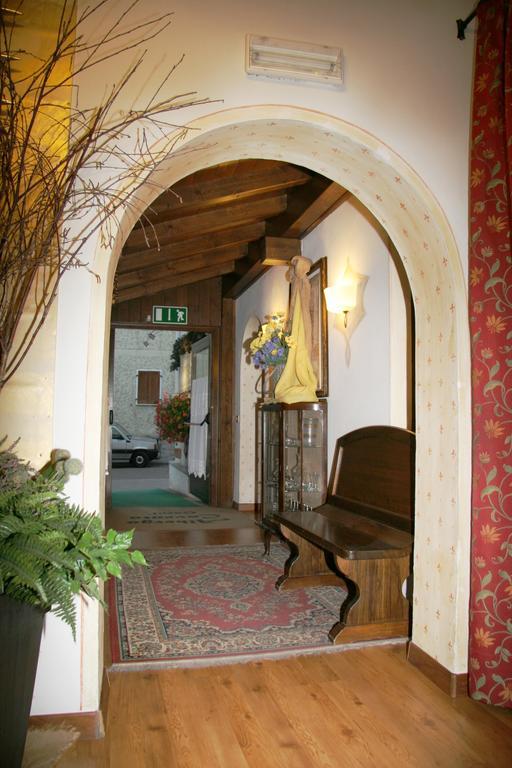 Albergo Garni Cavento 핀졸로 외부 사진