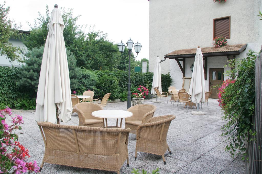 Albergo Garni Cavento 핀졸로 외부 사진