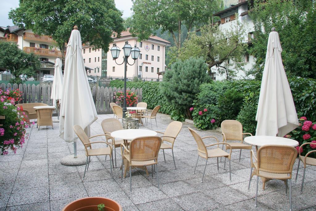 Albergo Garni Cavento 핀졸로 외부 사진