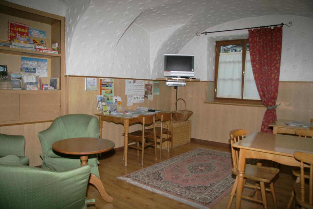 Albergo Garni Cavento 핀졸로 외부 사진