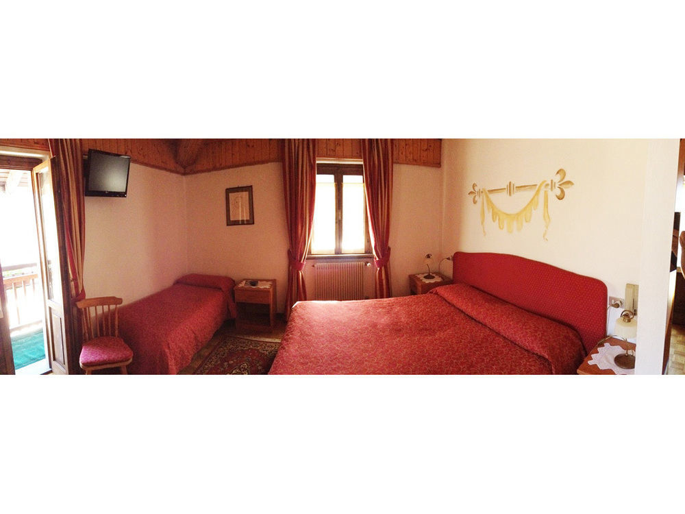 Albergo Garni Cavento 핀졸로 외부 사진