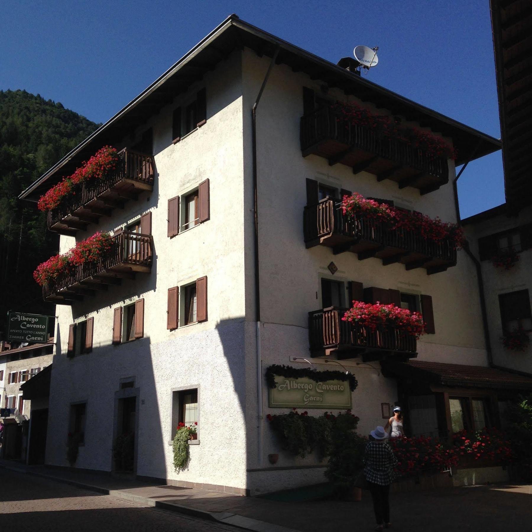 Albergo Garni Cavento 핀졸로 외부 사진