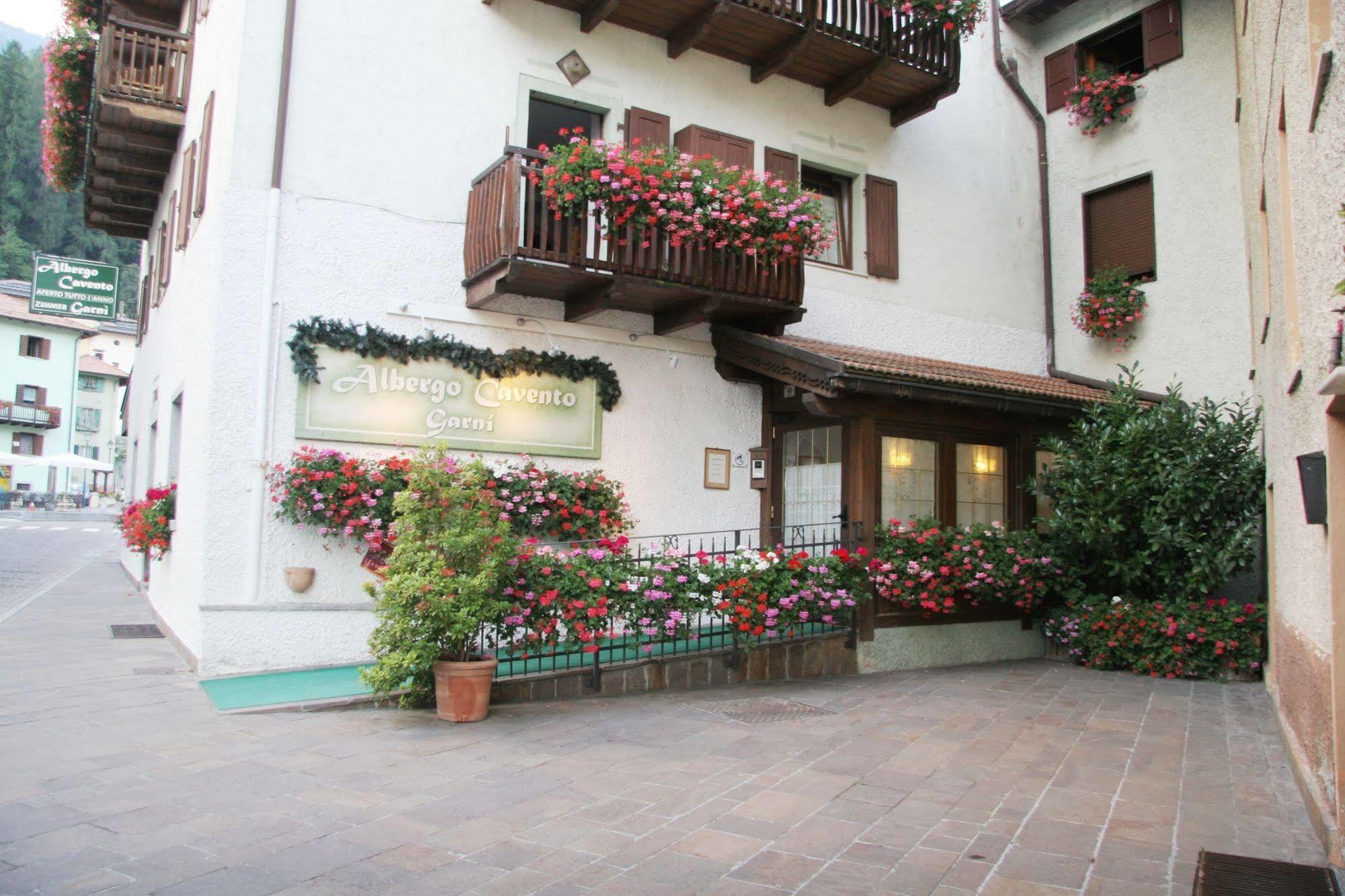 Albergo Garni Cavento 핀졸로 외부 사진